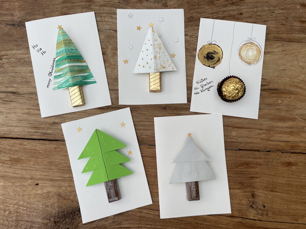 Weihnachtskarten mit Upcycling und Süßigkeit