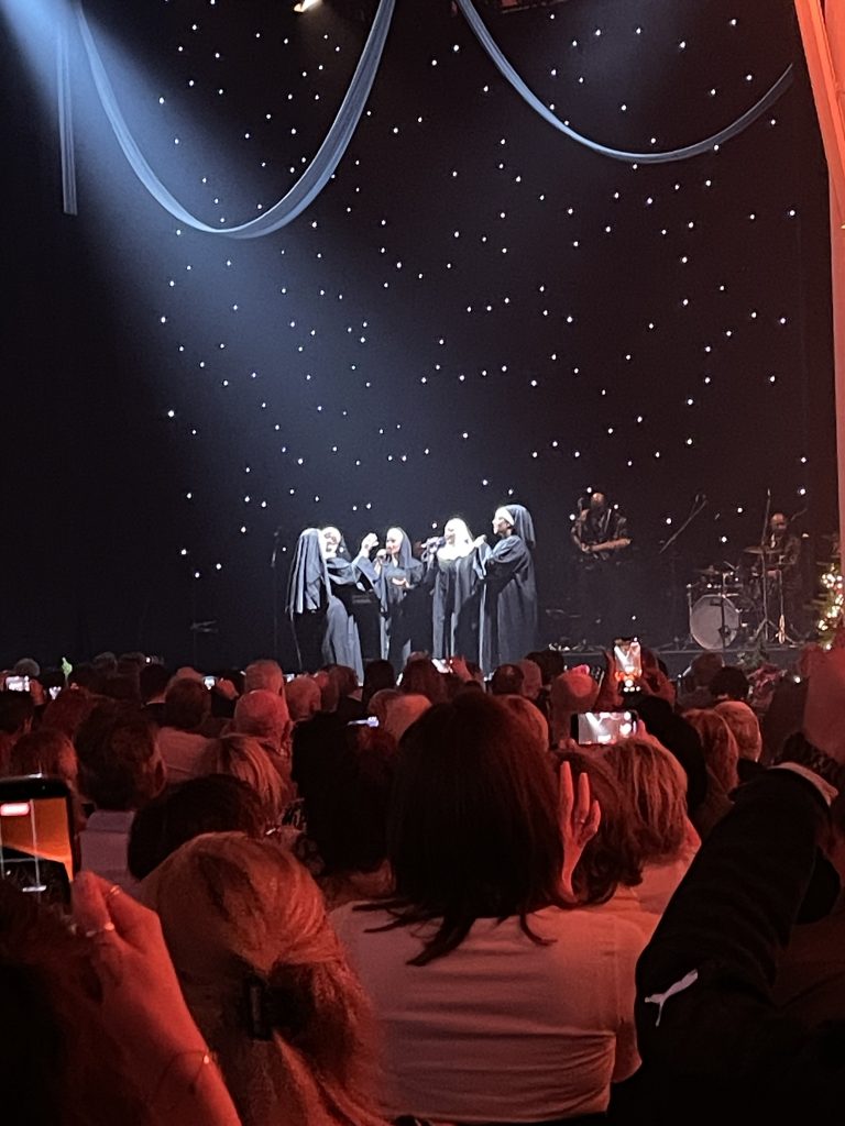 Golden Voices of Gospel bei einem Konzert in Neckarsulm im Audi Forum