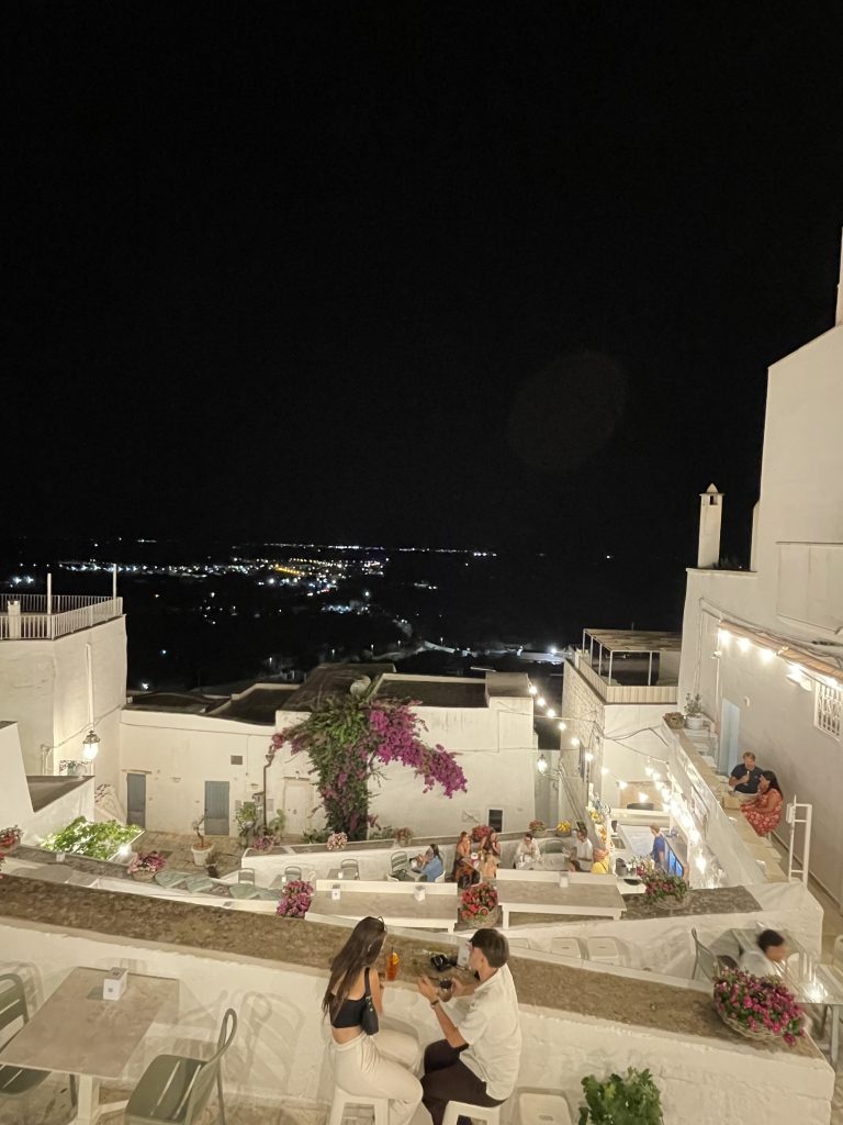 Ostuni bei Nacht
