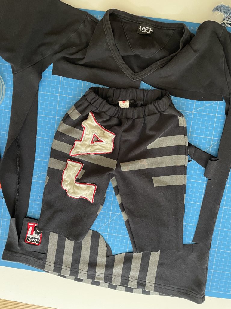 Babyhose aus eine T-Shirt genäht