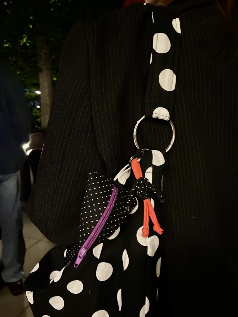 Taschenbaumler an einer Tasche